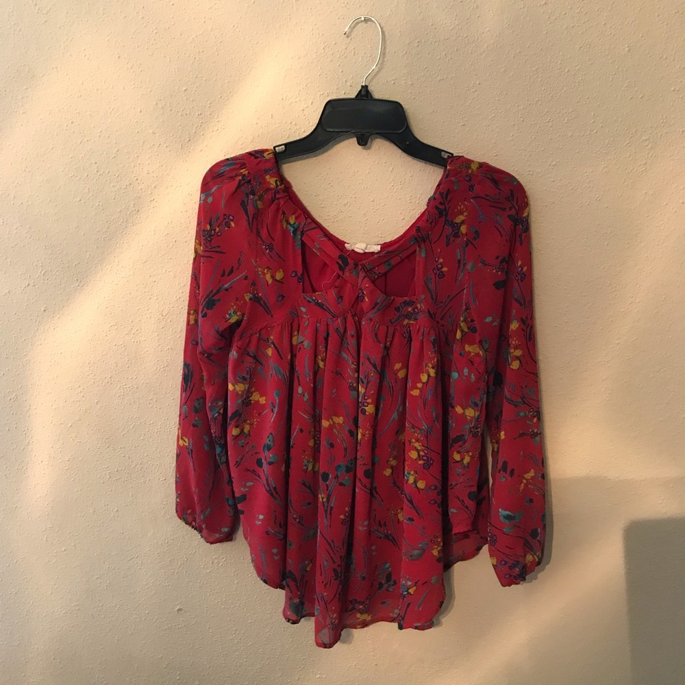 Red floral top
